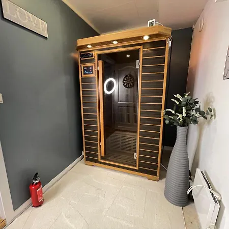 Middle Of The Town -billiard And Sauna At Bertis 15 Apartman Stavanger