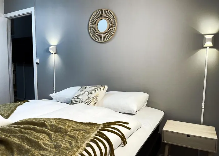 Middle Of The Town -billiard And Sauna At Bertis 15 Apartament *