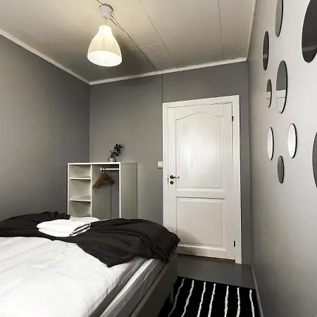 Apartment Middle Of The Town -billiard And Sauna At Bertis 15