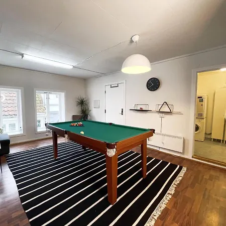Middle Of The Town -billiard And Sauna At Bertis 15 شقة *