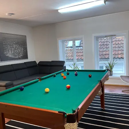 Middle Of The Town -billiard And Sauna At Bertis 15 * ستافانجر